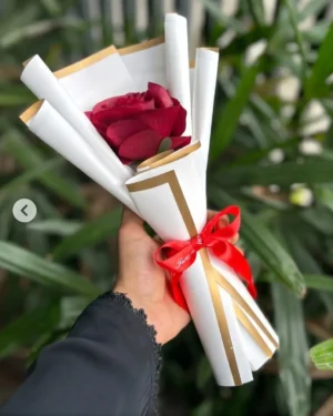 Single Rose Bouquet